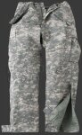 Spodnie z trilaminatu US ACU UCP - materiał typu GORETEX.